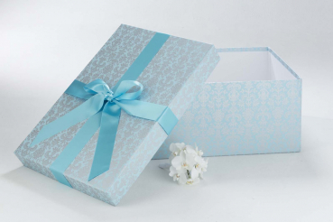 Die Brautkleidbox Tapestry Aqua ist eine einzigartige Box für ein einzigartiges Kleid.